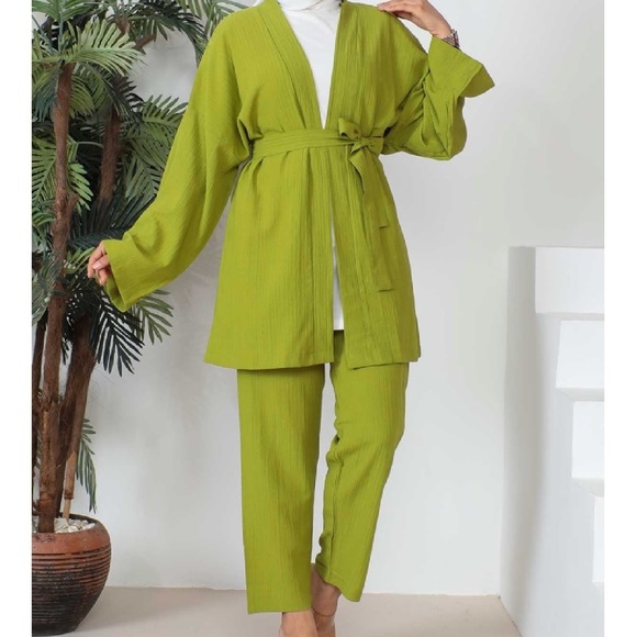 CARDIGAN AND PANT SET - Picture 1 of 1